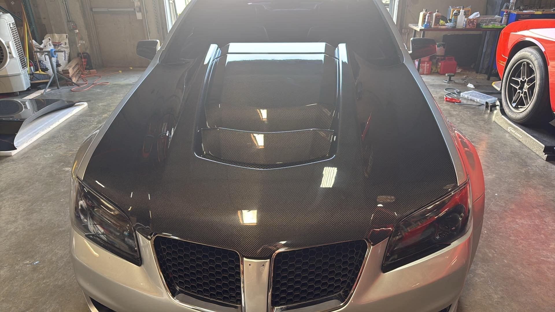 2008-2009 PONTIAC G8 CARBON FIBER ZR1 STYLE FRONT VENTED COWL HOOD